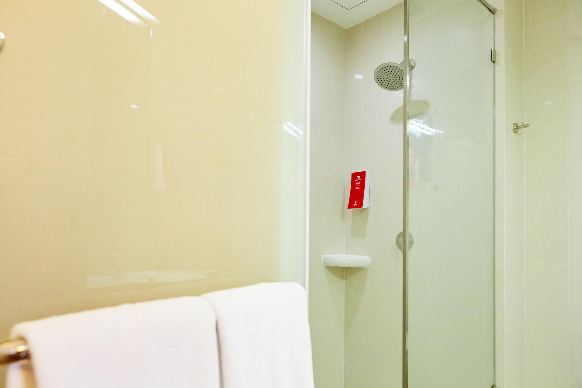 Monoloog Hotel Bekasi Zewnętrze zdjęcie