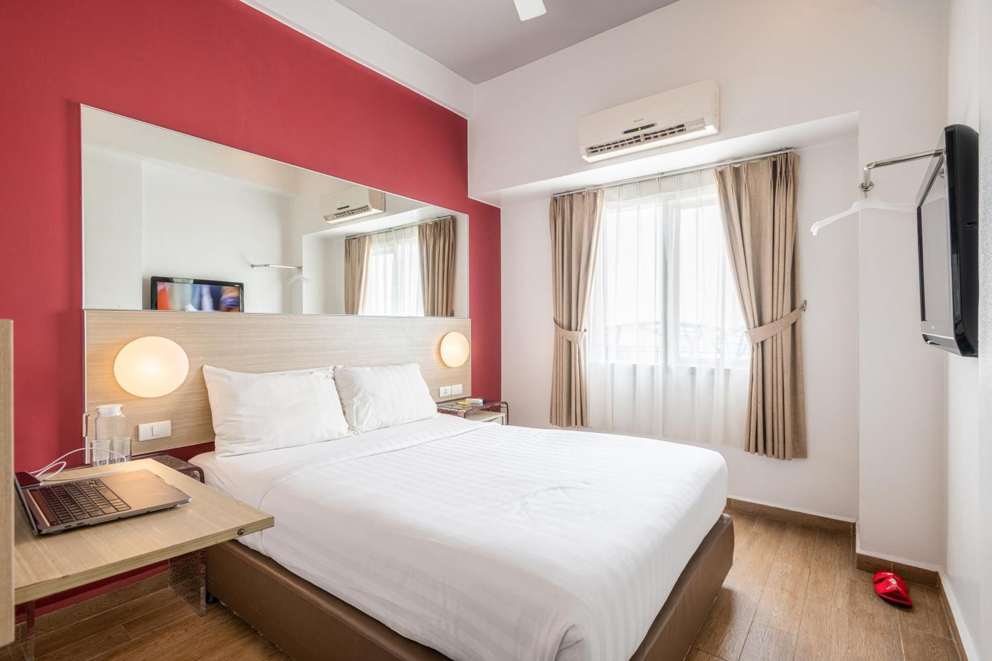 Monoloog Hotel Bekasi Zewnętrze zdjęcie