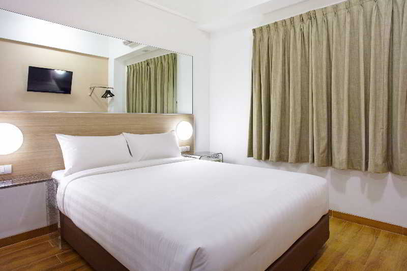 Monoloog Hotel Bekasi Zewnętrze zdjęcie