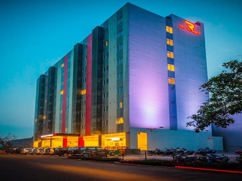 Monoloog Hotel Bekasi Zewnętrze zdjęcie