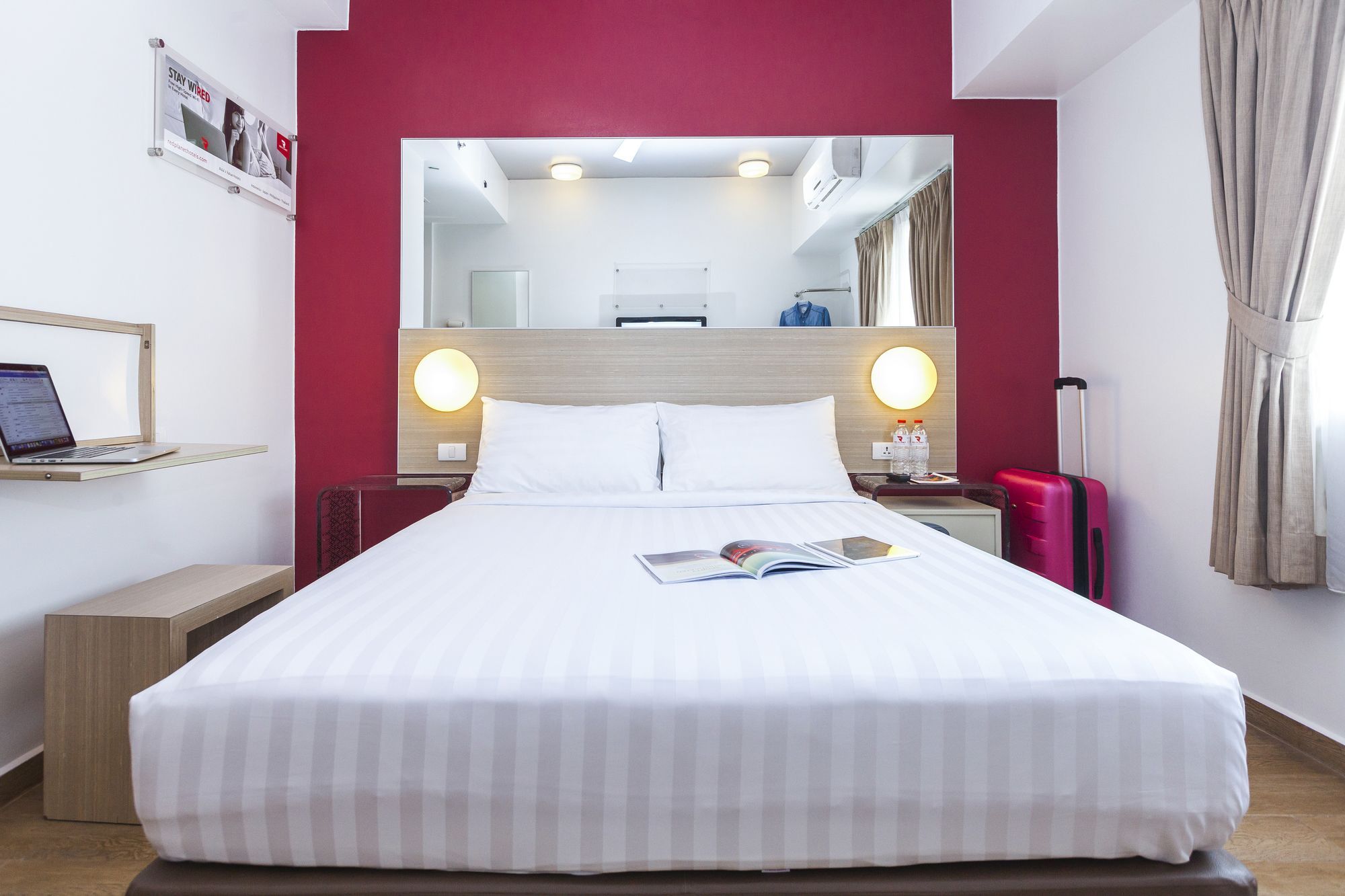 Monoloog Hotel Bekasi Zewnętrze zdjęcie