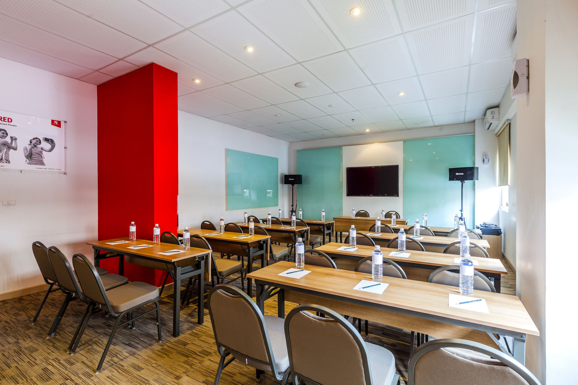 Monoloog Hotel Bekasi Zewnętrze zdjęcie