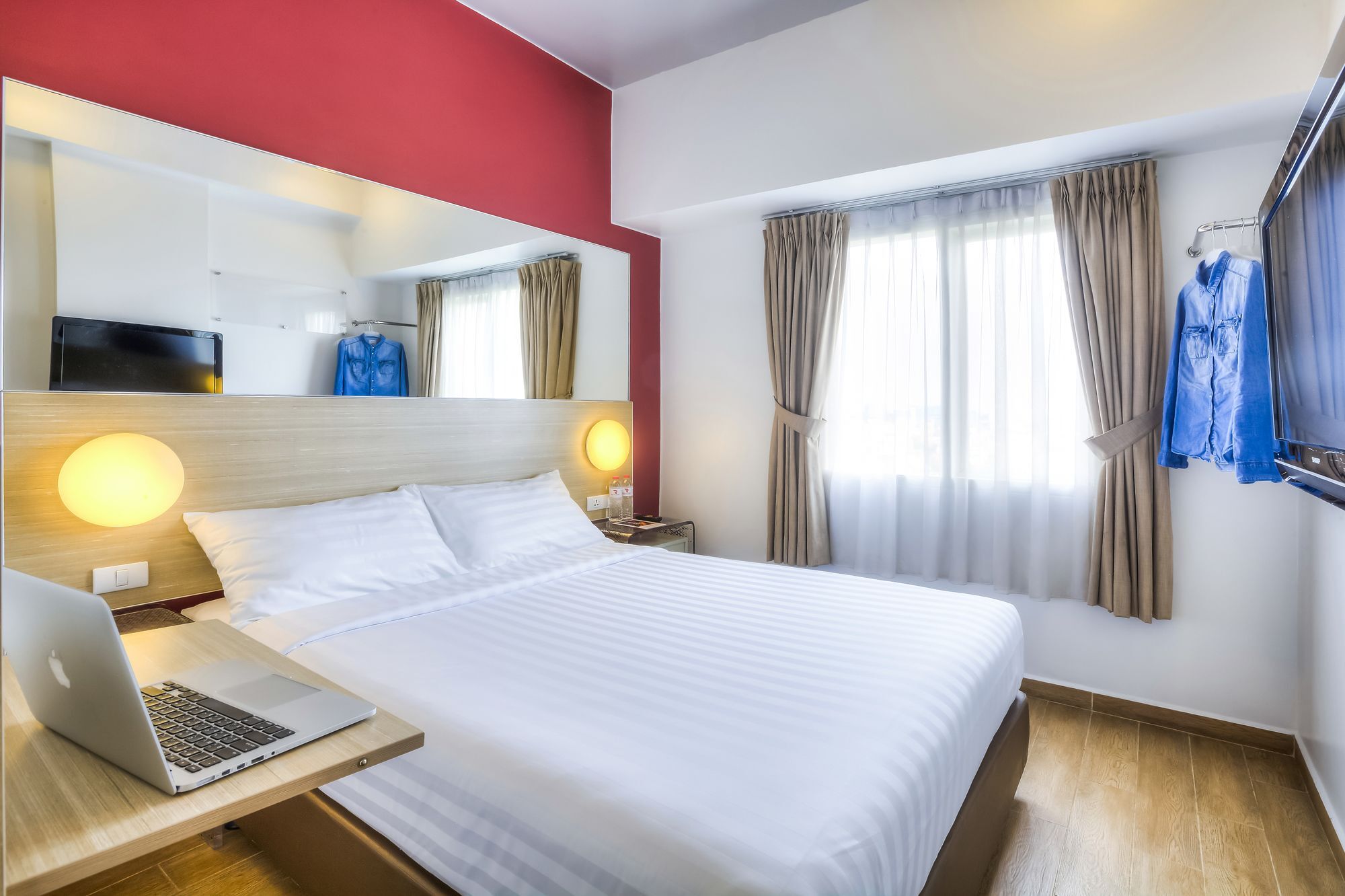 Monoloog Hotel Bekasi Zewnętrze zdjęcie
