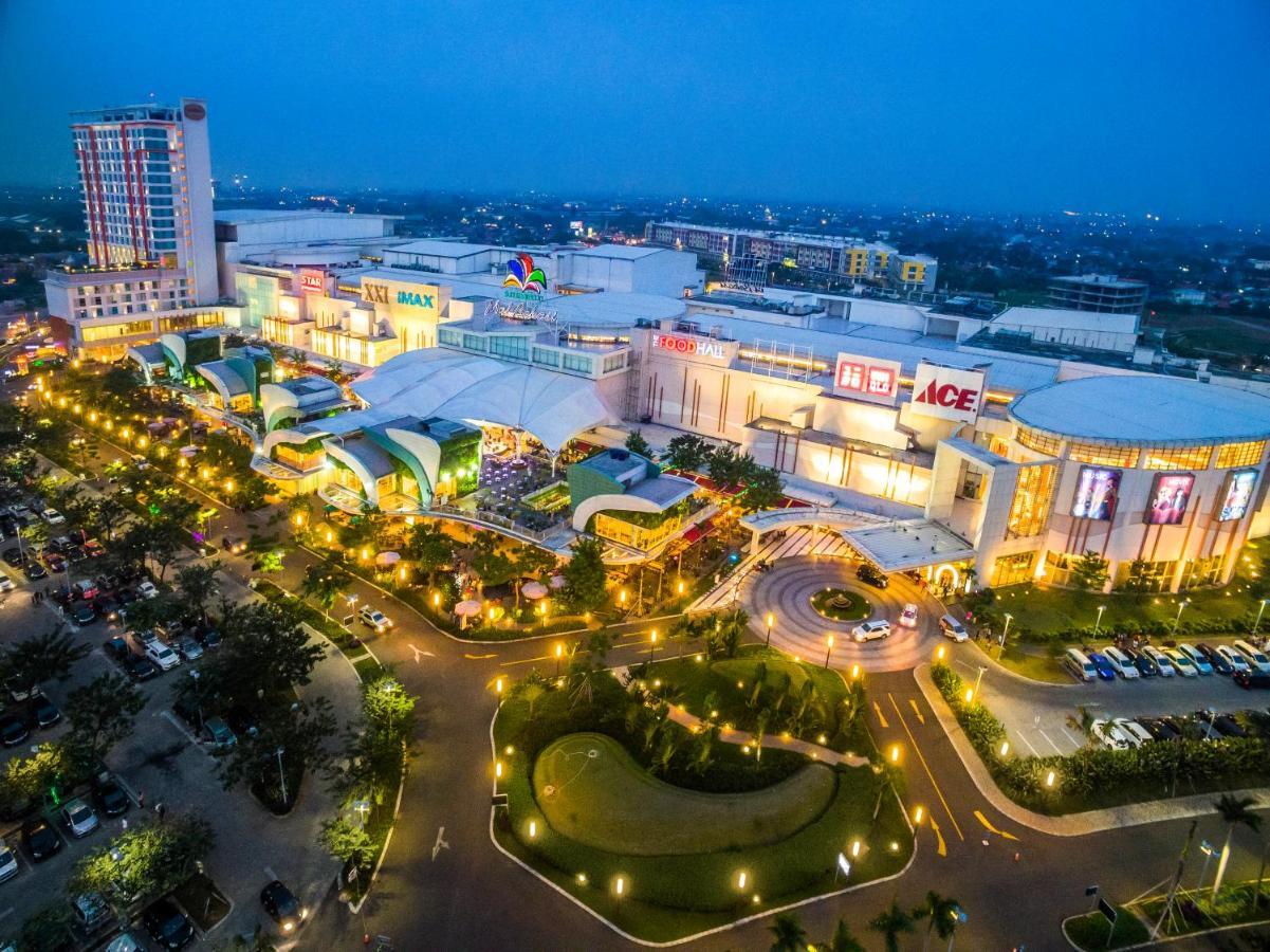Monoloog Hotel Bekasi Zewnętrze zdjęcie